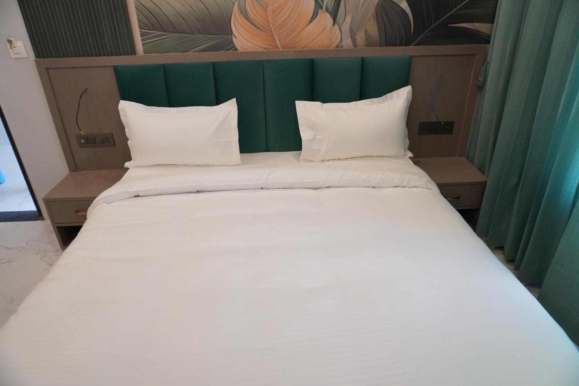 Hotel Heera Palace Khātu Eksteriør bilde