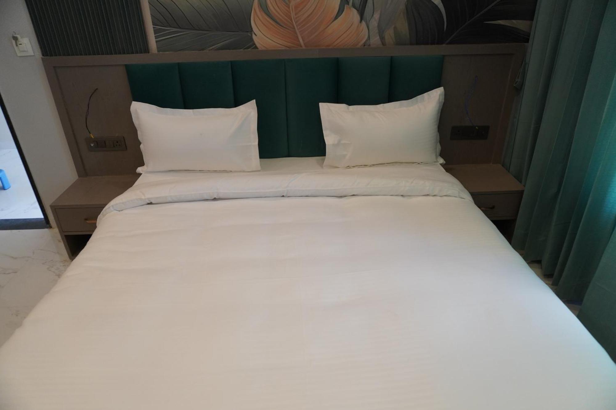 Hotel Heera Palace Khātu Eksteriør bilde