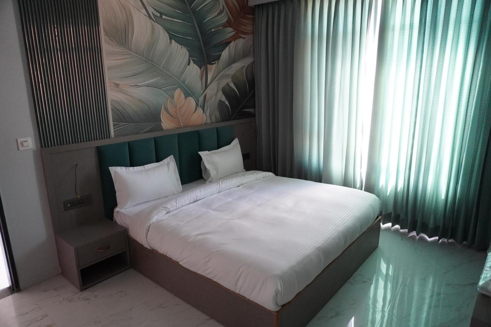 Hotel Heera Palace Khātu Eksteriør bilde